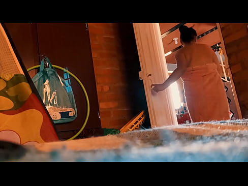 ❤️ Strýc mě sleduje do sprchy, šuká mě, zatímco se sprchuju. ❌ Šukání video u nás ❌