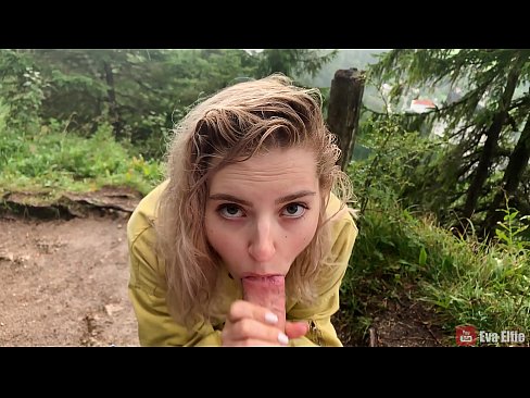 ❤️ Dívka polyká sperma po veřejném orálu - Eva Elfi ❌ Šukání video u nás ❌