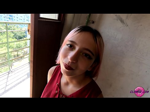 ❤️ Studentka smyslně kouří cizince ve vnitrozemí - sperma na tváři ❌ Šukání video u nás ❌